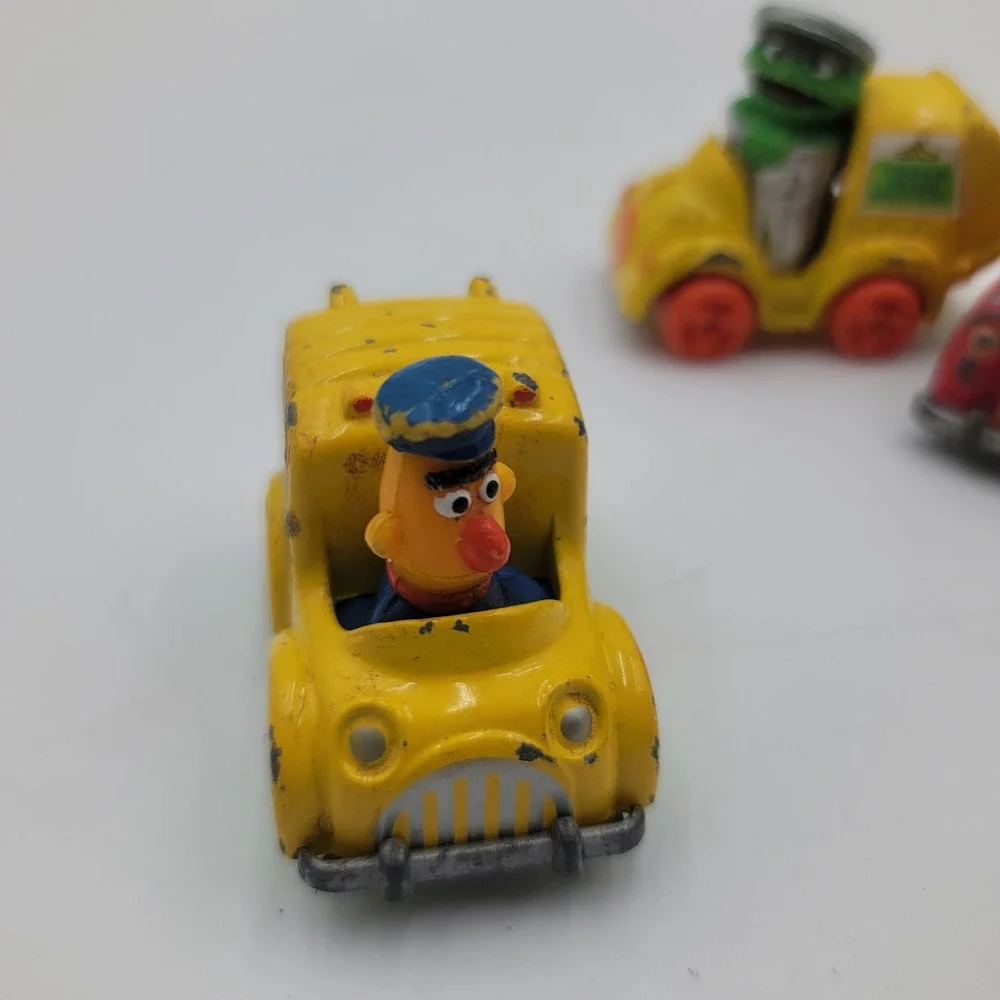 Vintage Sesame Street Playskool Diecast Cars Bert Oscar Ernie 1981 1983 Lot of 3